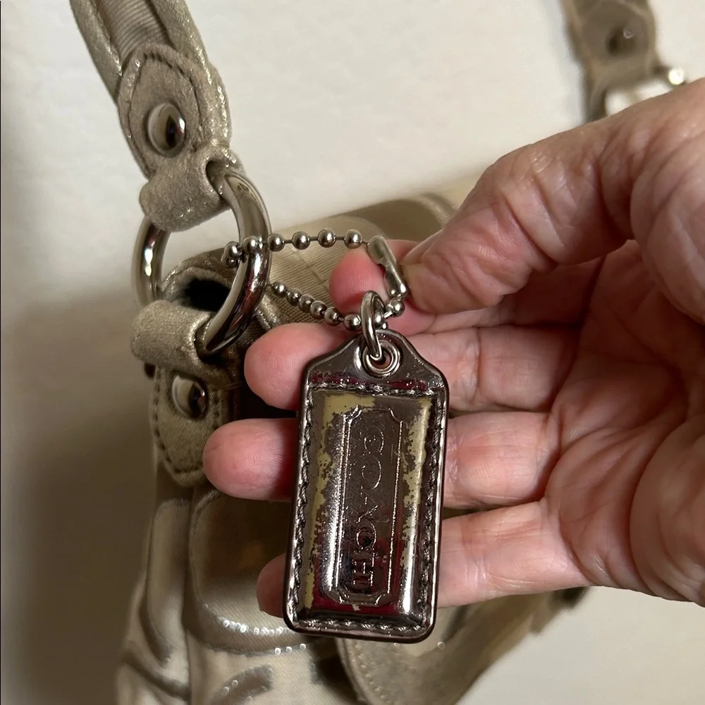 Coach Beige and silver sparkle  Signature Shoulder Bag - Picture 3 of 13